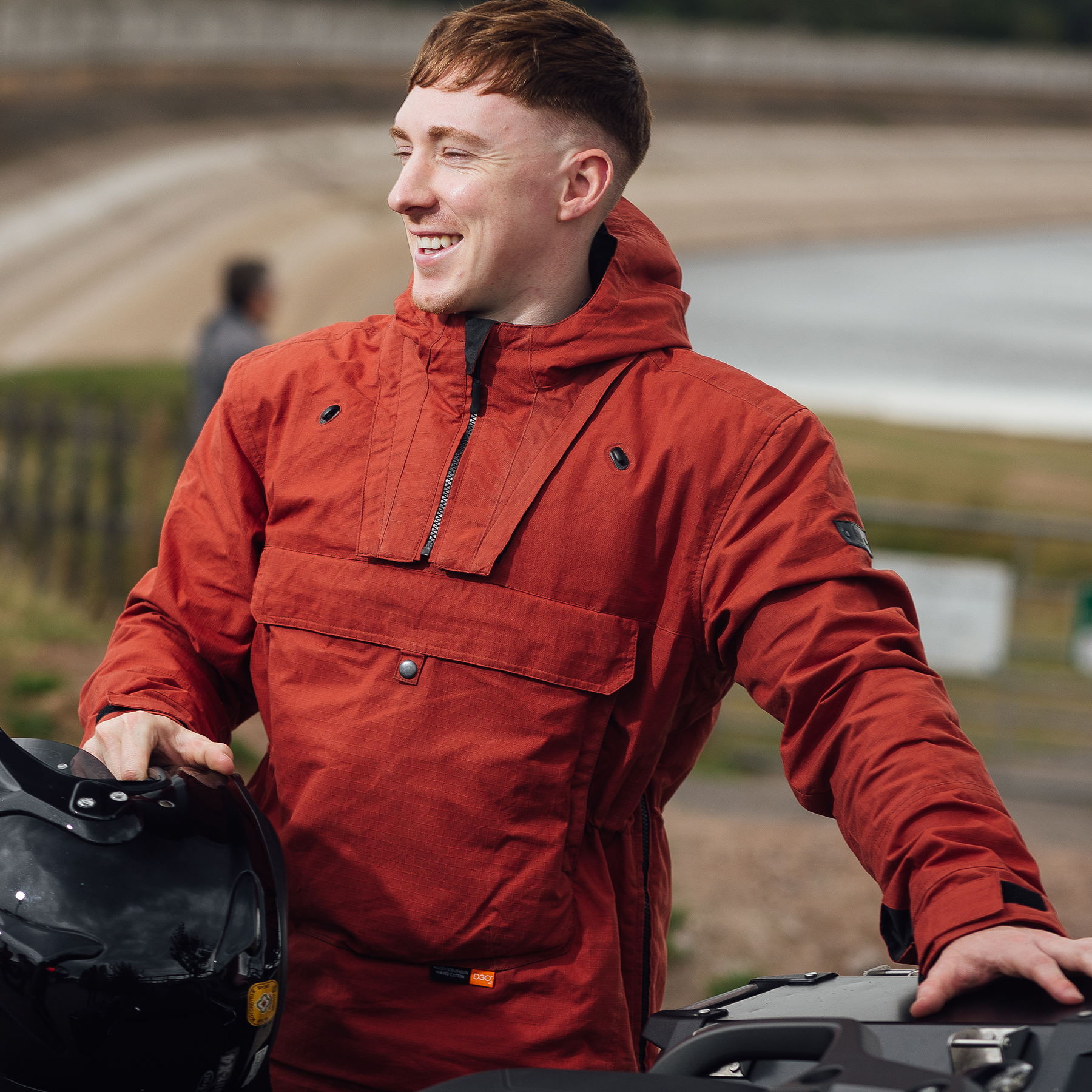Merlin Outlaw smock in ochre