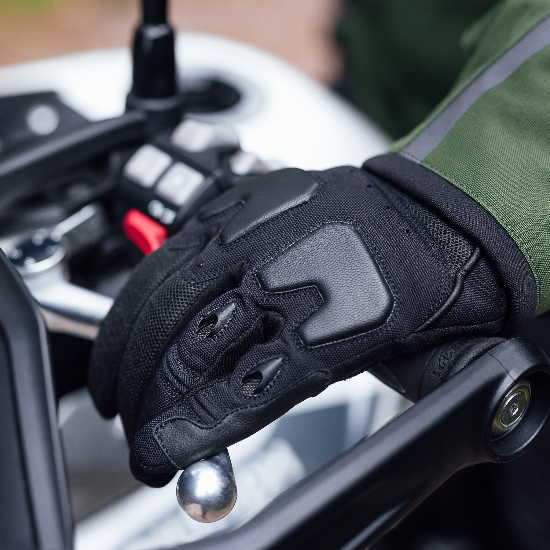 Merlin Kaplan Mesh Glove Black