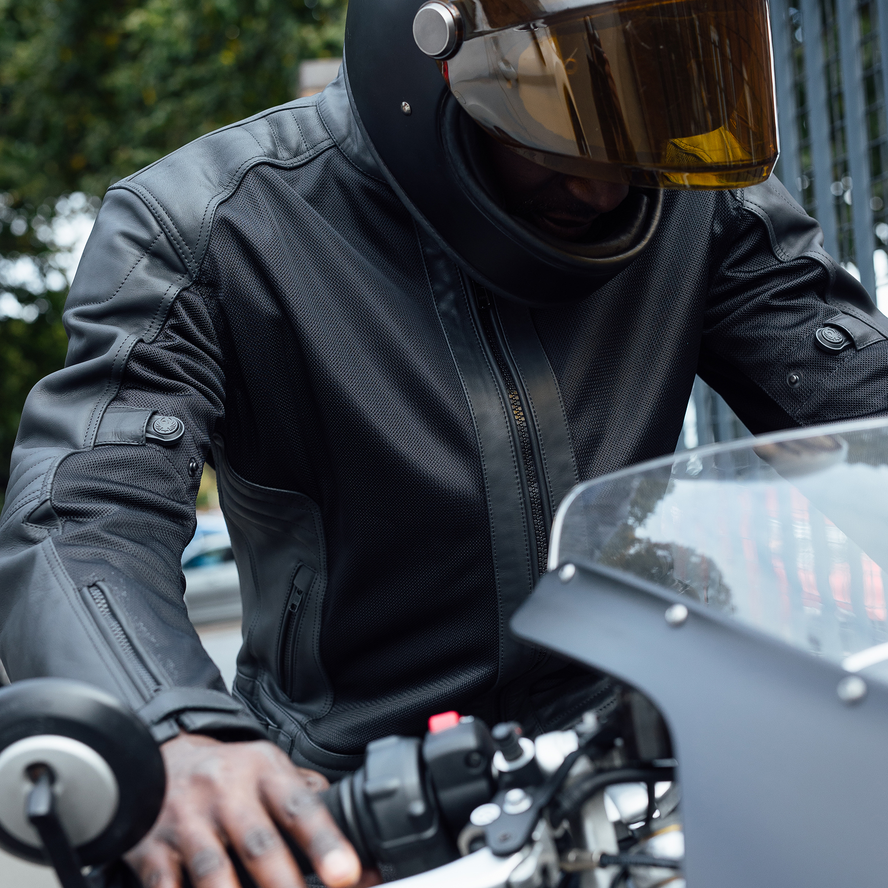Merlin Rigger mesh jacket black
